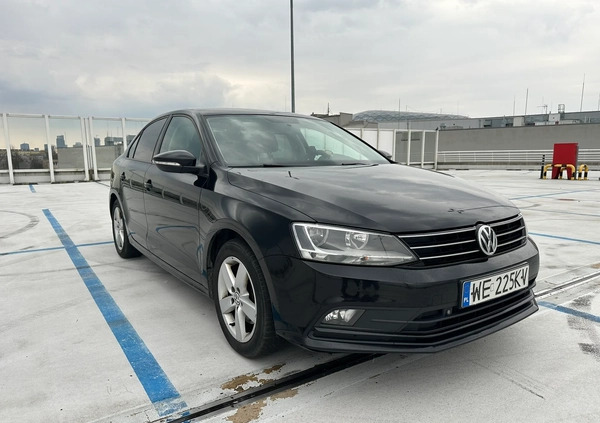 Volkswagen Jetta cena 33900 przebieg: 221000, rok produkcji 2015 z Warszawa małe 137